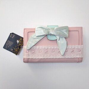 NWT Loungefly Pink and Green Lace Snow White and the Seven Dwarfs Wallet w/ Bow